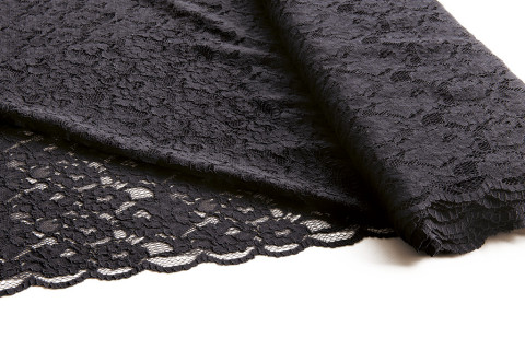 Crilù ingrosso tessuti dispone di una vasta gamma di tessuti di altissima qualità per donna. Potrete acquistare all’ingrosso tessuti di pregio come: seta - raso - crepe - chiffon - cady - velluti - ecopelle - cotoni - lino - pizzi - macramè - jacquard - tessuti ricamati - uniti e stampati - jersey lana - viscosa - cotone - lino.